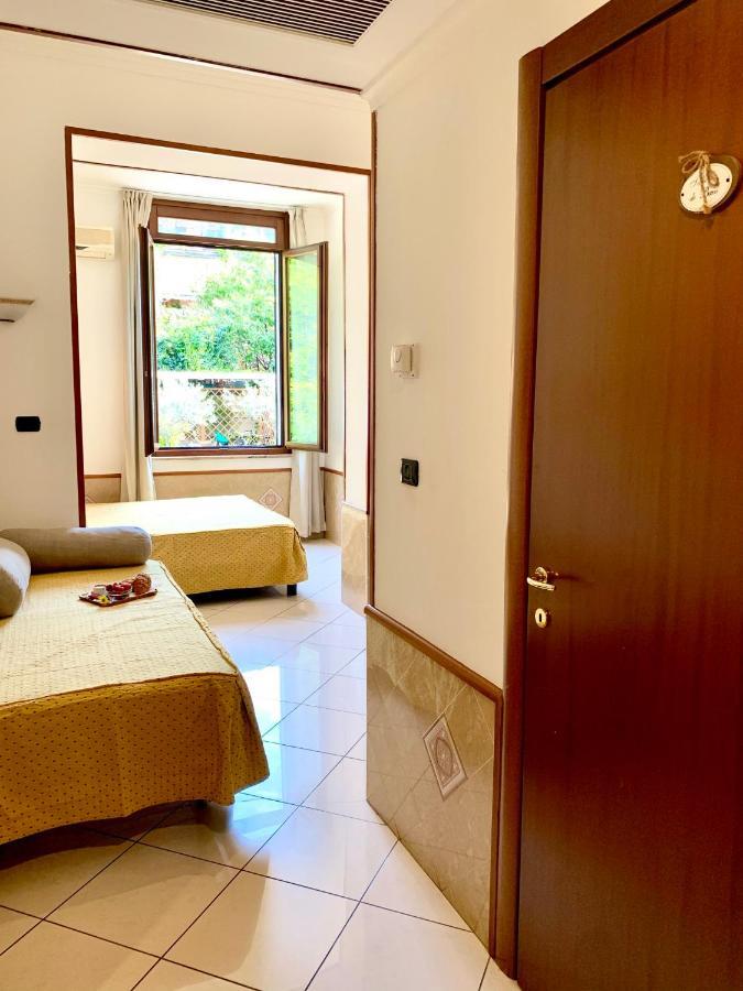 Hotel Astrid Μιλάνο Εξωτερικό φωτογραφία